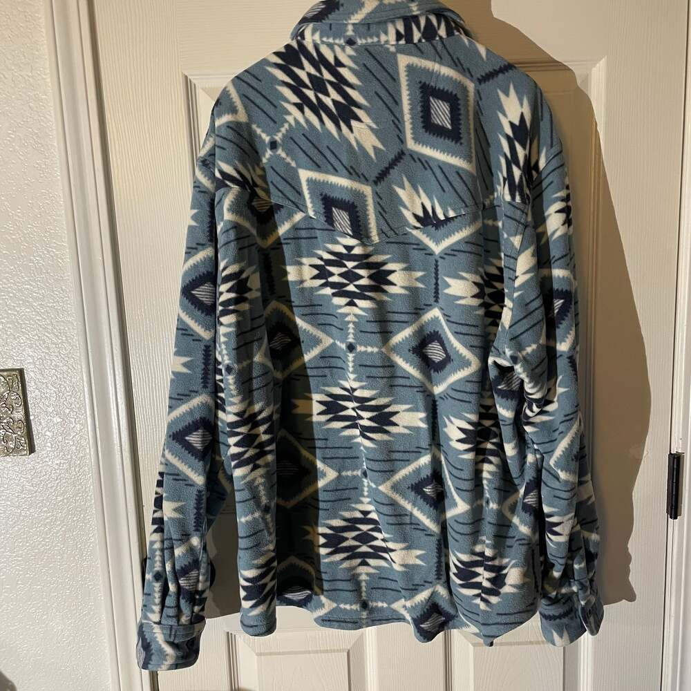 Outback Trading Co. Women’s Shacket Aztec Print P… - image 3